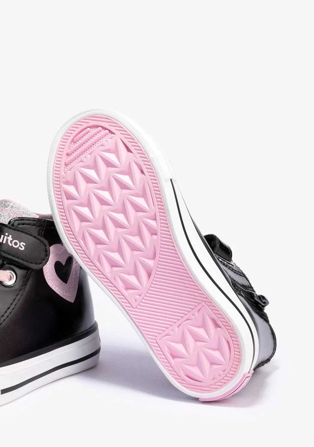 zapatillas_altas_de_nia_charol_corazn_negro_3.webp Cheap Zapatillas Altas De Niña Charol Corazón Negro Zapatillas